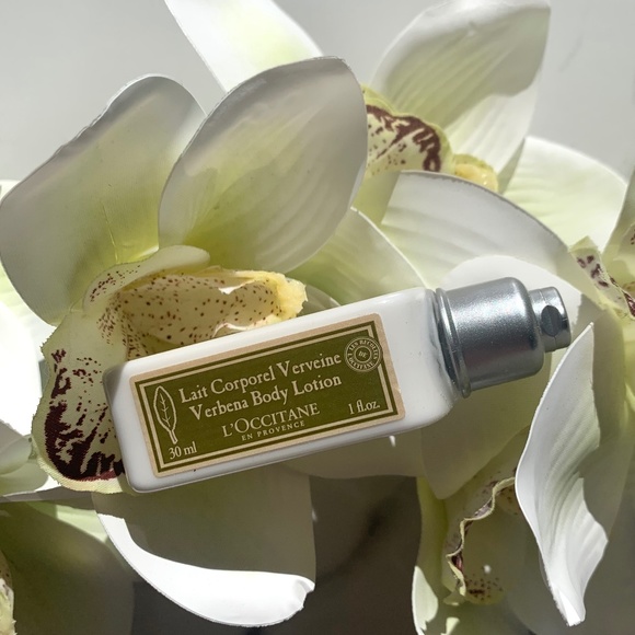 Gift with Purchase | L'OCCITANE Verbena Lotion - Picture 2 of 2